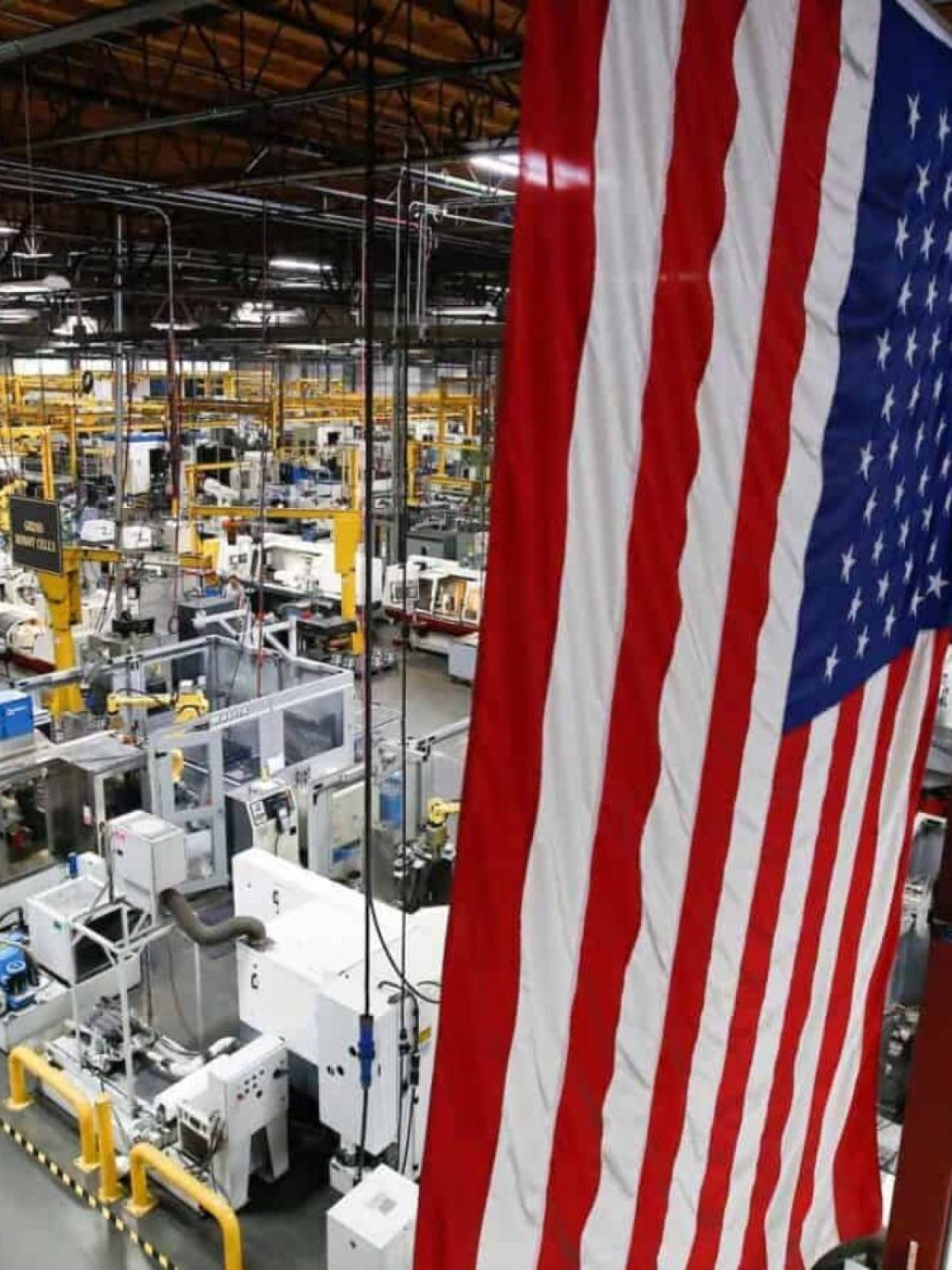Manufacturing-Shopfloor-Flag-1-e1634306452749-775x1000